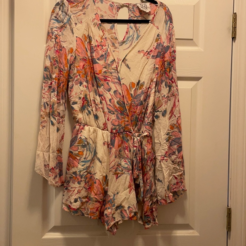 Women’s floral long sleeve romper
